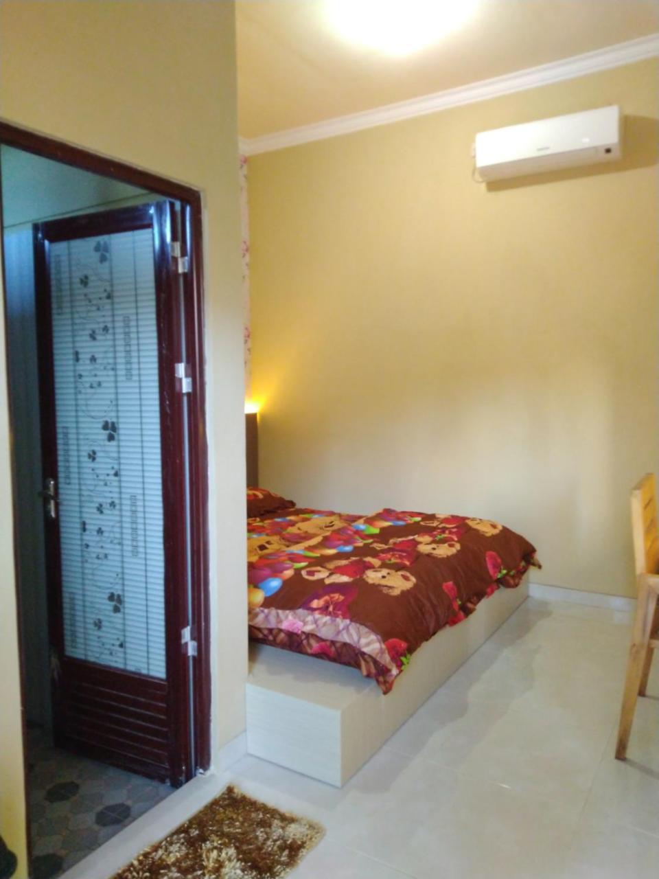 R3 Brawijaya Homestay Banyuwangi  Buitenkant foto