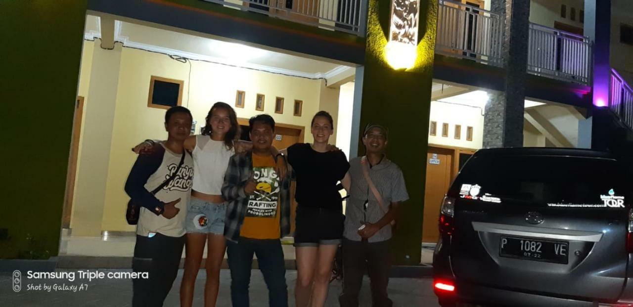 R3 Brawijaya Homestay Banyuwangi  Buitenkant foto