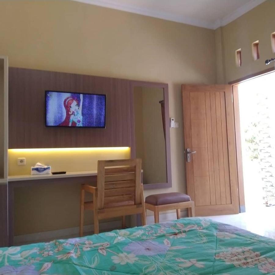 R3 Brawijaya Homestay Banyuwangi  Buitenkant foto